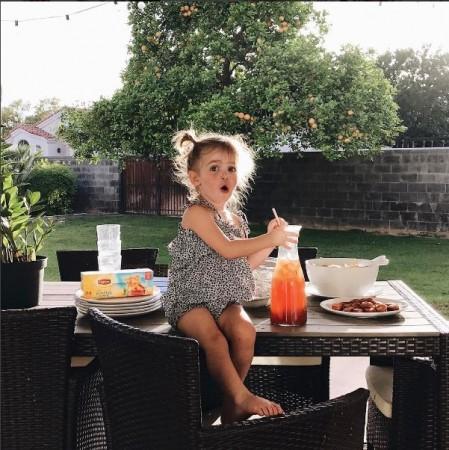 Mila Stauffer Mila Stauffer