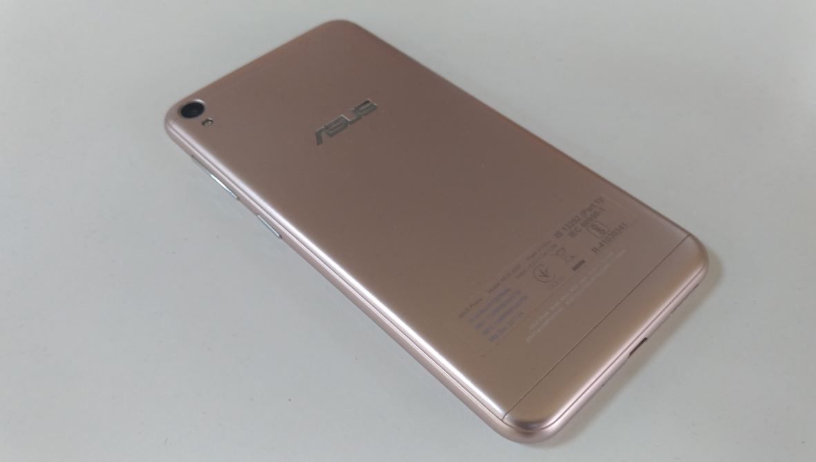 Asus Zenfone Live features sturdy polycarbonate-based plastic body Asus, Zenfone Live, review, hands on, first impression, final verdict