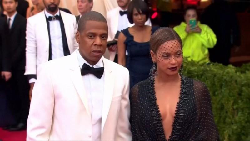 Jay Z and Beyonce struggle to find perfect home under $75 million budget. Beyoncé has given birth to twins, reports say