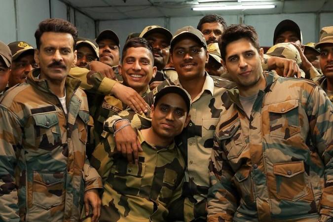 Sidharth Malhotra and Manoj Bajpayee in Aiyaari Sidharth Malhotra and Manoj Bajpayee in Aiyaari