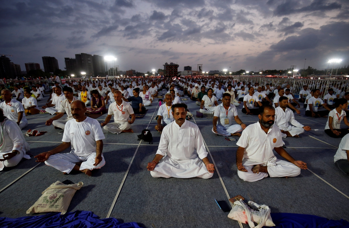 Baba Ramdev celebrates International Yoga Day 2017 in Ahmedabad