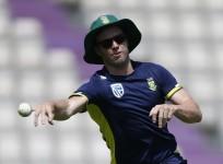 AB De Villiers, South Africa, 1st T20, England, captain