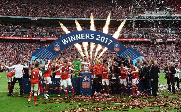 Arsenal transfer news, Alexis Sanchez, Mesut Ozil, Olivier Giroud, Hector Bellerin, Arsenal kit 2017/18, Arsenal new home kit