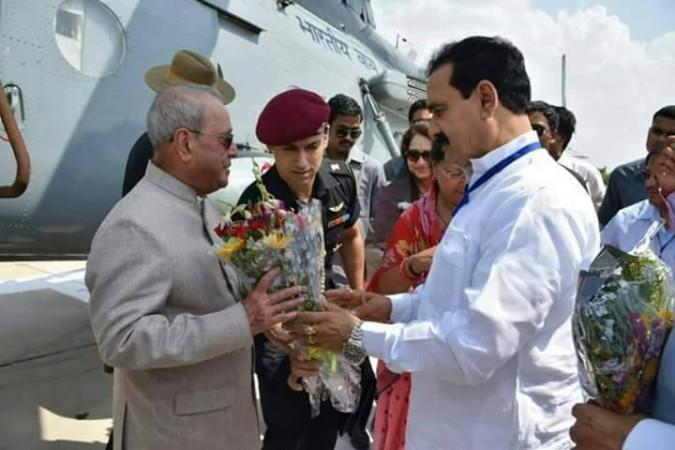 Narottam Mishra (Right) Narottam Mishra