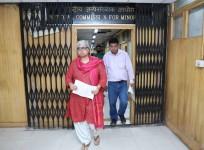 Shabnam Hashmi returns award