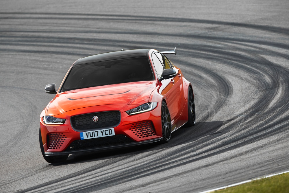 Jaguar XE SV Project 8