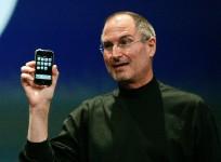 Apple co-founder launches iPhone in January 2007