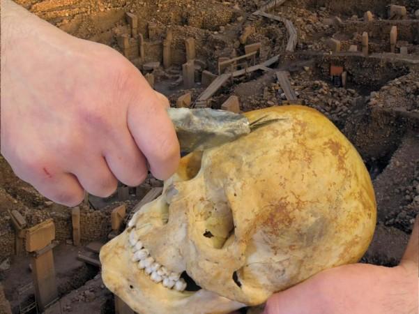 Anthropologists from the German Archaeological Institute discover deep grooves carved into 11.000-year-old human skulls Gobekli Tepe