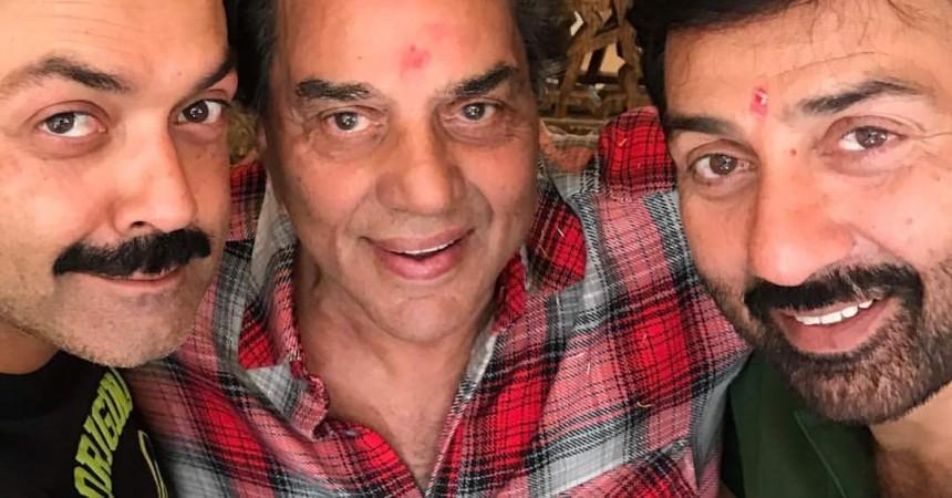 Dharmendra with Sunny Deol and Bobby Deol