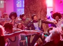 Beech Beech Mein song poster from Jab Harry Met Sejal