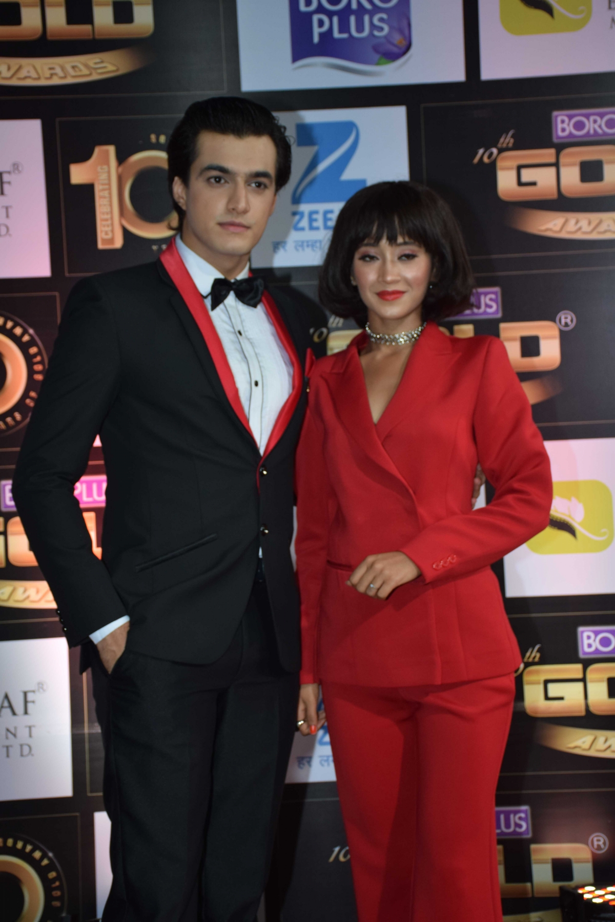 Mohsin Khan and Shivangi Joshi in Gold Awards 2017 Gold Awards 2017