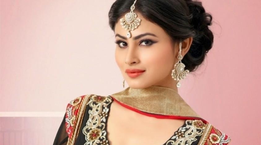 PIC | Mouni Roy looks breathtaking as she poses in nude dress - IBTimes  India