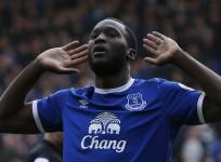 Manchester United agree £75m fee with Everton for Romelu Lukaku