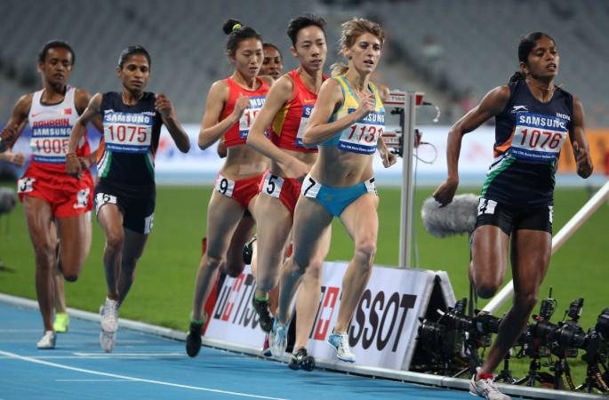 Veteran Tintu Luka (R) will look to boss 800m today. Tintu Luka