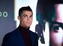 Cristiano Ronaldo, Georgina Rodriguez, girlfriend, baby bump, family pic