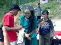 Toraja, Indonesia, weird, bizarre, living with the dead,
