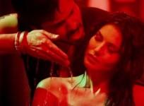 Sunny Leone, Emraan Hashmi in Piya More song from Baadshaho