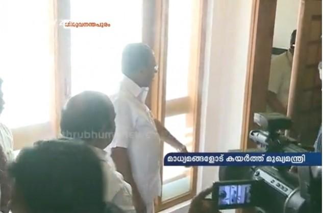 Pinarayi Vijayan shouted at media before peace meeting. Pinarayi Vijayan, peace meeting, BJP CPM feud