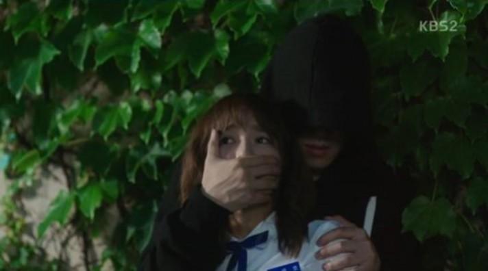 Will Tae Woon make shocking revelations to Ra Eun Ho? School 2017