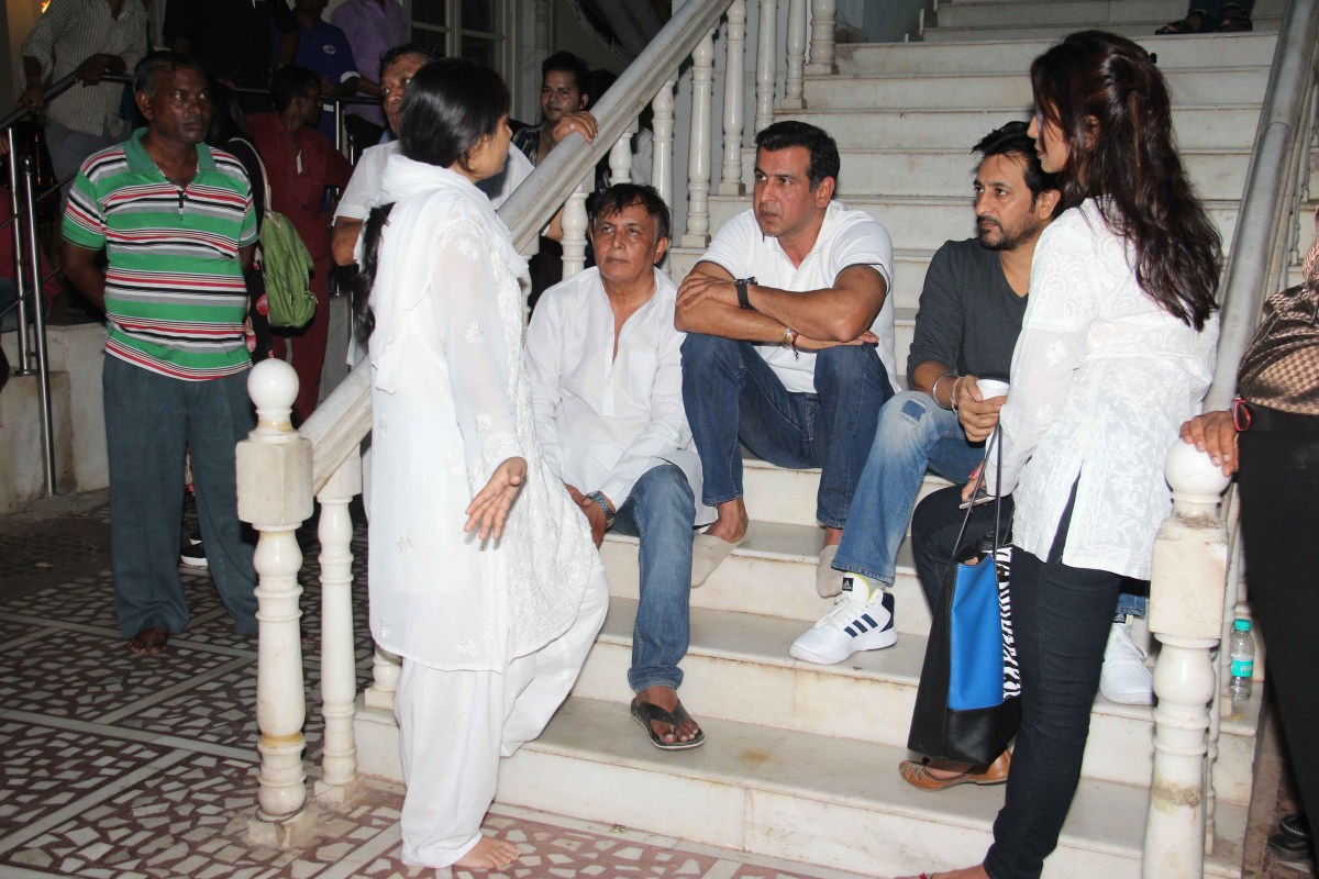 Ronit Roy at Inder Kumar prayer meet Celebrities at Inder Kumar prayer meet