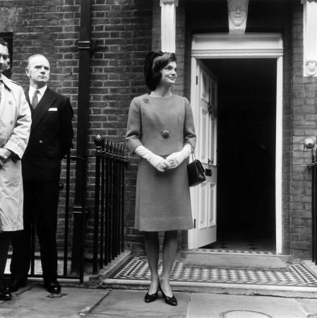 Jackie Kennedy (1929 - 1994), leaving for lunch with Queen Elizabeth II of Great Britain. Jackie Kennedy