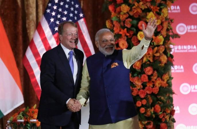John Chambers and Narendra Modi John Chambers and Narendra Modi