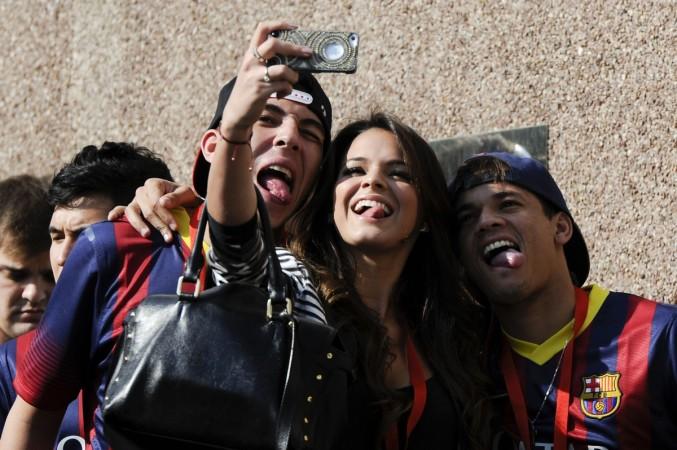 Neymar's girlfriend Bruna Marquezine poses for selfies with Barcelona fans Bruna Marquezine, neymar