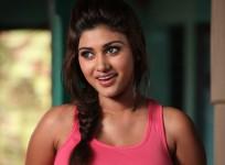 Oviya