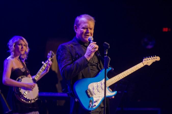 Glen Campbell dead: Shocked celebrities mourn 'Rhinestone Cowboy