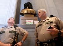 Charlottesville protest revives Confederate statue removal battle