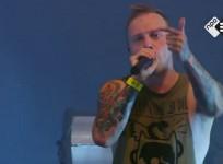 Singer calls out man who groped woman during performance