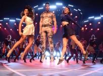 Poster of Judwaa 2 song Chalti Hai Kya 9 se 12