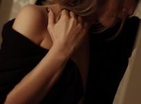 Frenchwoman, accident, arms, health,