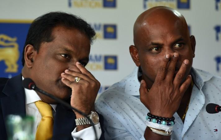 Sri Lankan chief cricket selector Sanath Jayasuriya (R) and Sri Lanka Cricket President Thilanga Sumathipala sanath jayasuriya, sri lanka