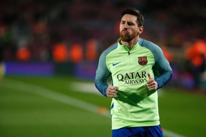 Lionel Messi to ISL? Kerala Blasters fans display banners, invites ...