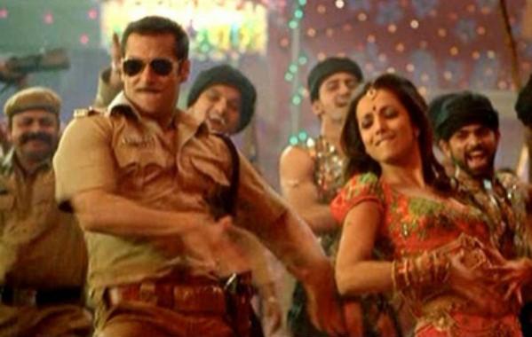 Salman Khan and Malaika Arora in Munni Badnaam song Munni Badnaam