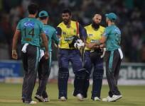 Hashim Amla and Thisara Perera