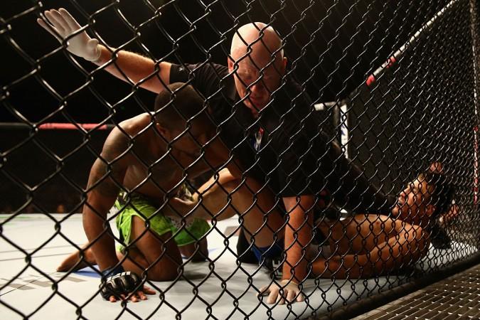 Photo for representation MMA referee hurt by fighter