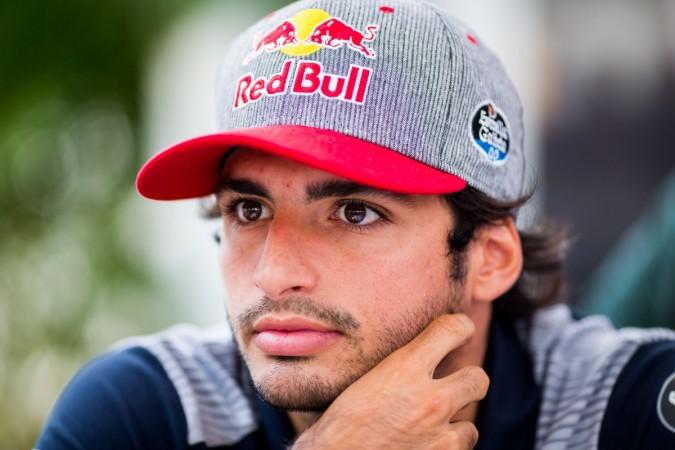 F1: Renault confirms McLaren collaboration, signs Carlos Sainz for 2018 ...