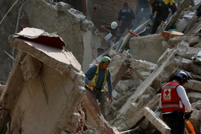 As Mexico earthquake toll rises to 305, aftershock kills 4 more ...