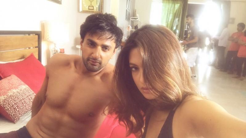Riya Sen Nishant Malkani