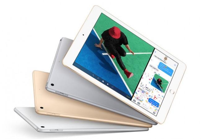 Apple iPad (9.7 inch) Apple iPad