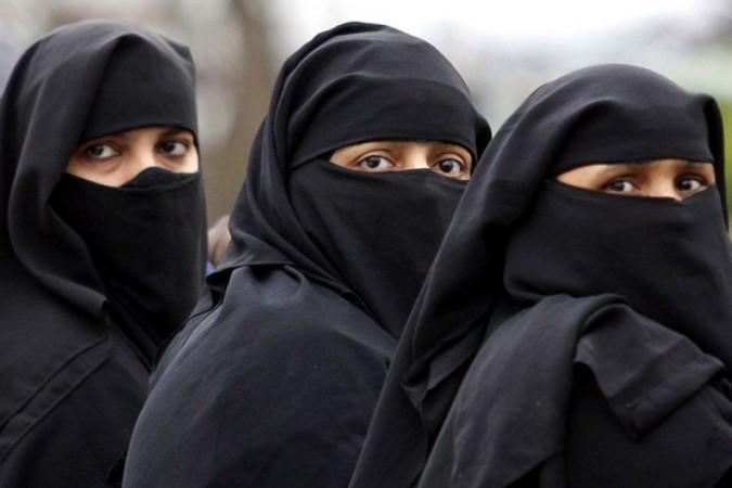 Women in burkha women in burkha
