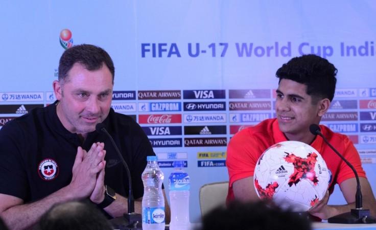 Chile coach Hernan Caputto and player Antonio Diaz. Hernan Caputto, Antonio Diaz, CHile, U-17 World Cup