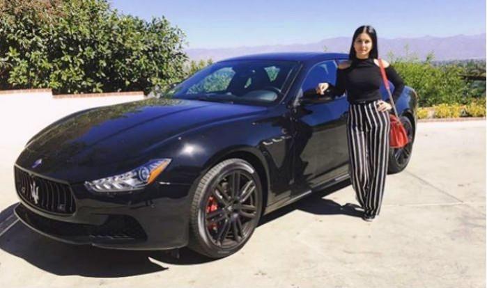 Sunny Leone with her Maserati Ghibli Nerissimo edition Sunny Leone with her Maserati Ghibli Nerissimo edition