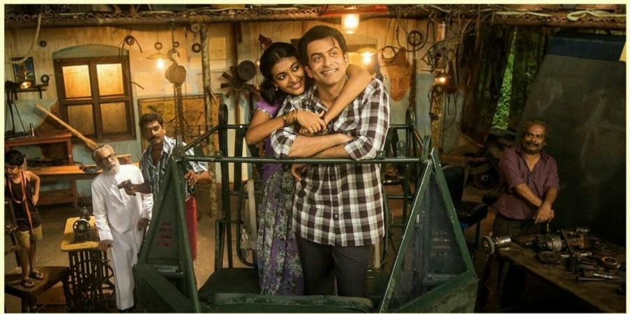 Prithviraj Sukumaran and Durga Lakshmi in Malayalam movie Vimaanam. Vimaanam, Prithviraj Sukumaran, Durga Lakshmi