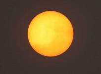 Britains sky has a red sun and social media has gone crazy
