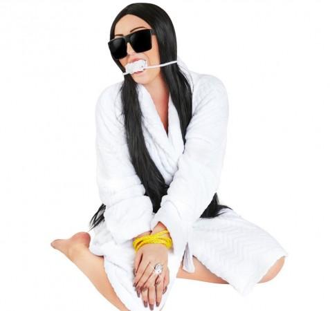 Kim Kardashian Paris robbery victim costume. kim k