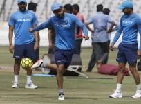 Virat Kohli training