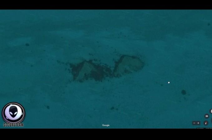 underwater pyramids, Scott C Waring, Google Earth, Google Maps,